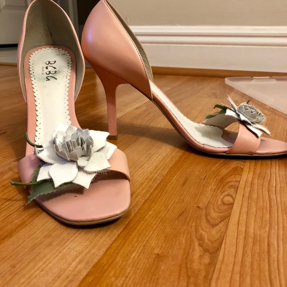 Shoes - Picture 3 of 3